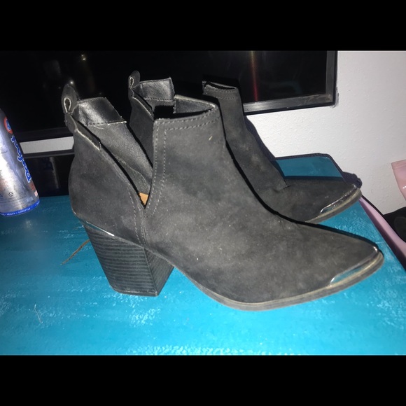 Mossimo faux suede western metal tip boots - Picture 2 of 5